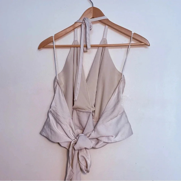 Express Women’s Tie Back Halter Top Champagne Size XL - Picture 2 of 4